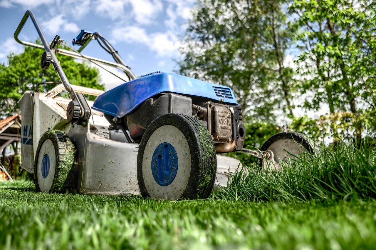 How Much Does Lawn Mowing Cost
